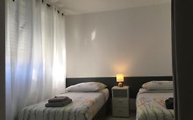 Studio Lora RM 860 D